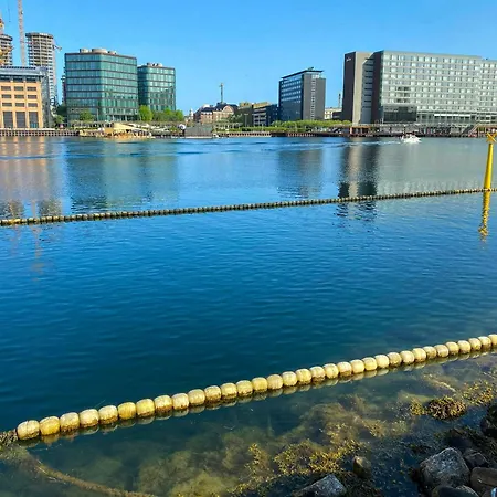 Flat With Water View On Islands Brygge *